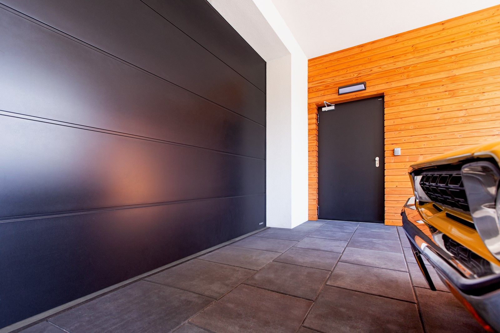 ECO teknisk dörr; UniTherm-segmentporte