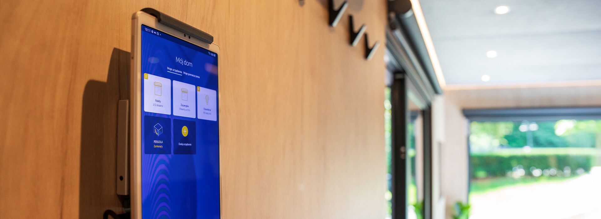 Pergola styret via en smartphone