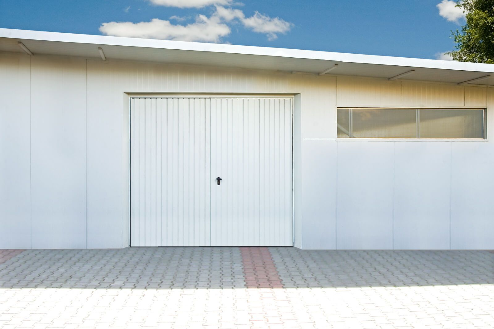 WISNIOWSKI - bramy rozwierne - double-leaf doors - foto-bgr-04